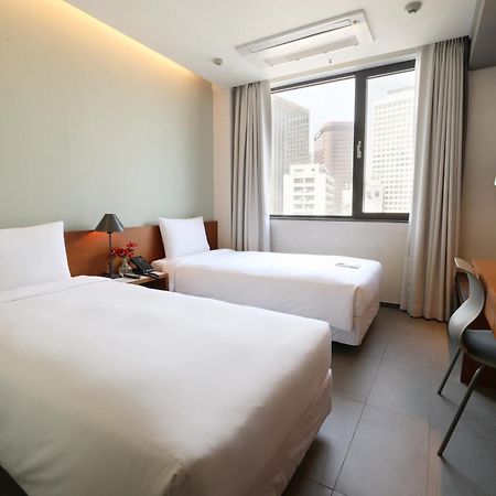 Seoul Hotel Shinshin Myeongdong Екстер'єр фото