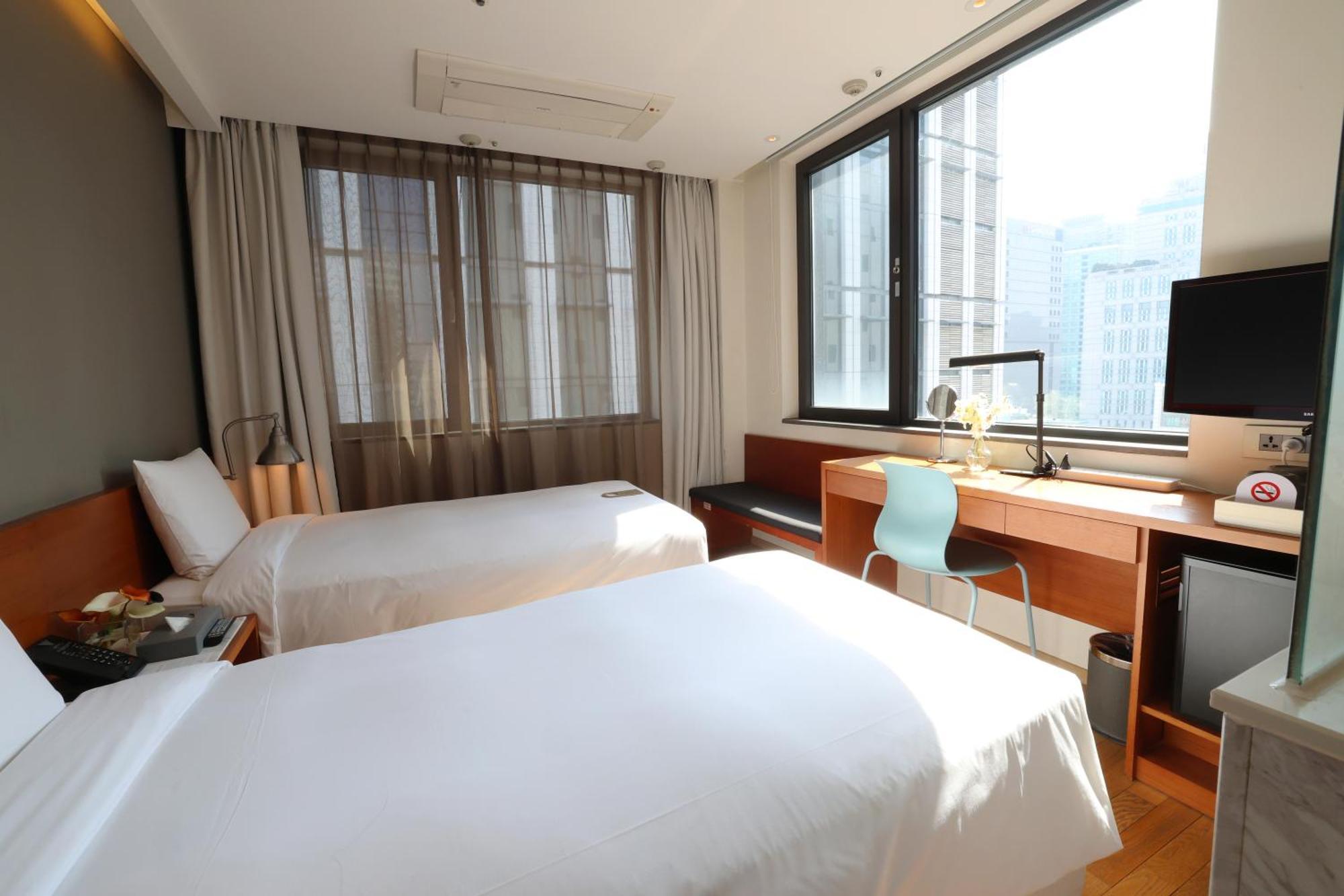 Seoul Hotel Shinshin Myeongdong Екстер'єр фото